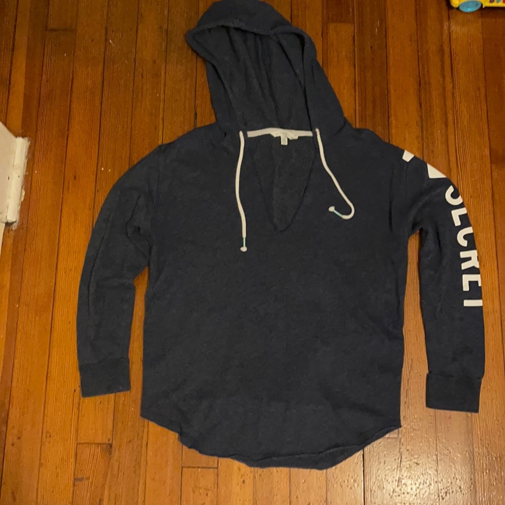 Victoria Secret Sweater Size S - image 1